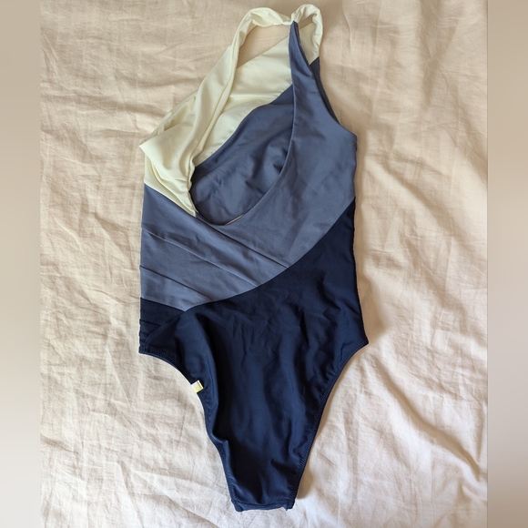 Summersalt The Sidestroke womens size 2 one piece swimsuit - Picture 3 of 5